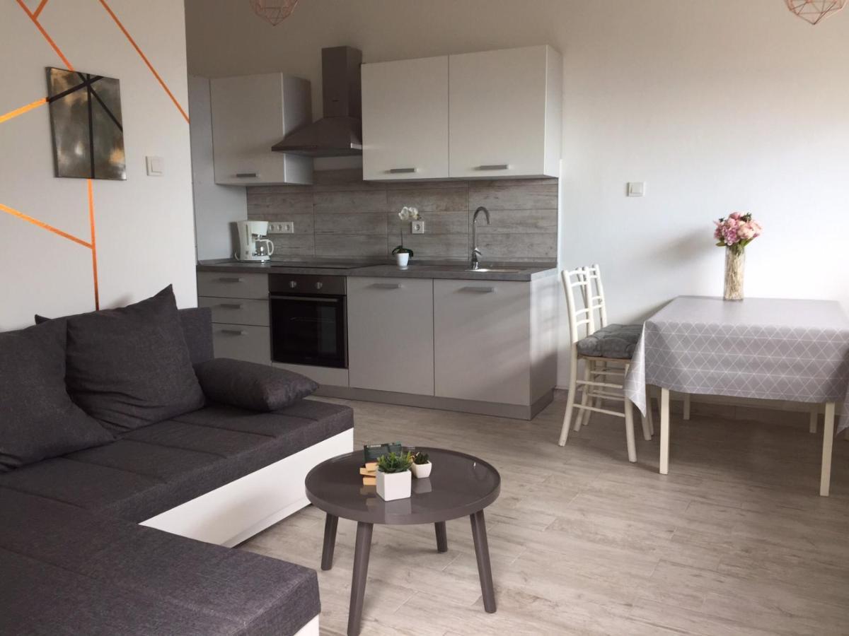 Apartments Novum Нови-Винодолски Экстерьер фото