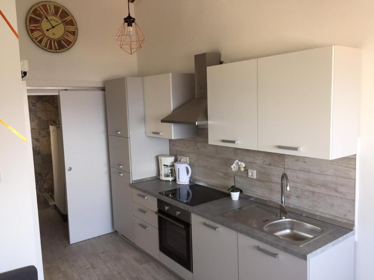 Apartments Novum Нови-Винодолски Экстерьер фото